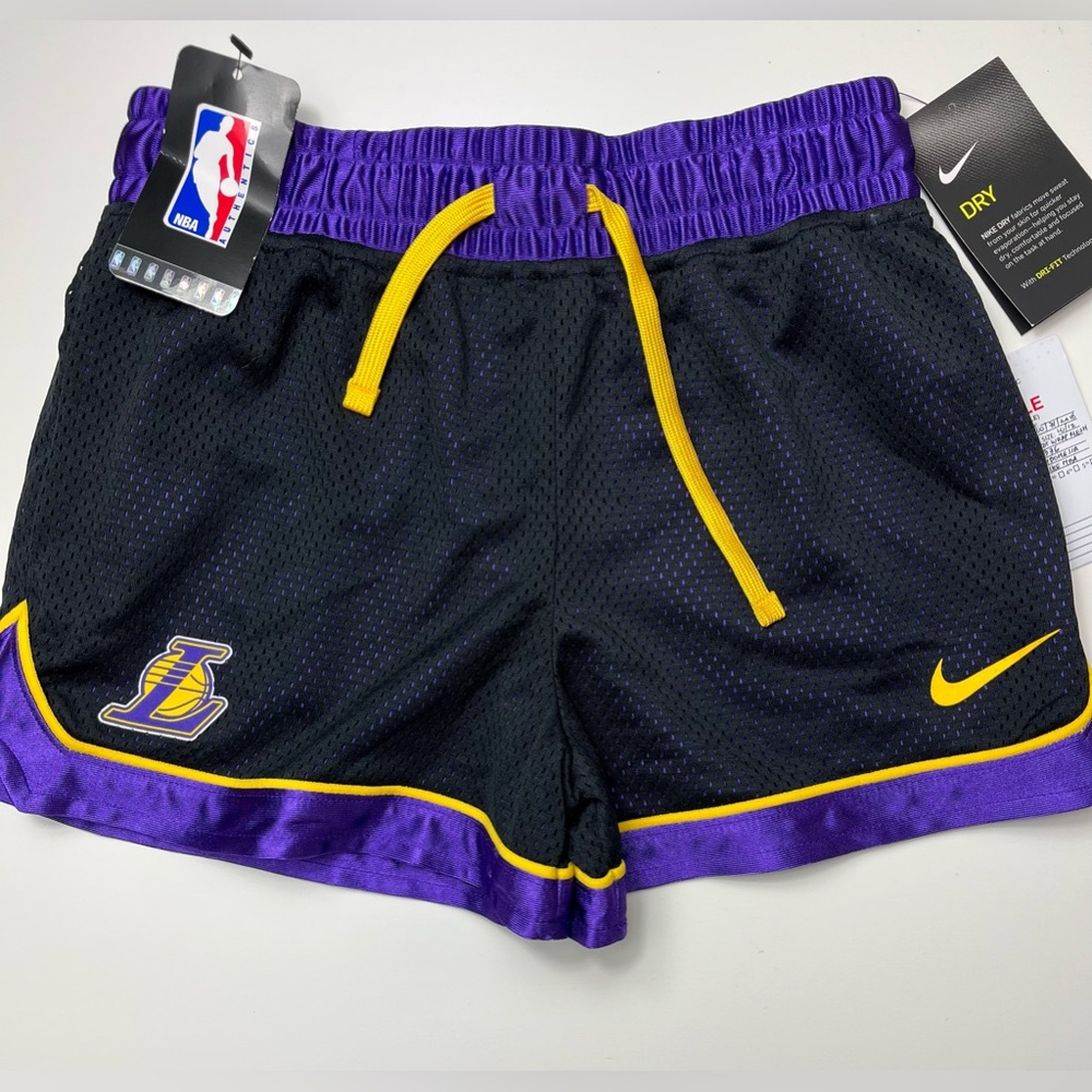 Girls Nike 10/12 L.A Lakers New Shorts